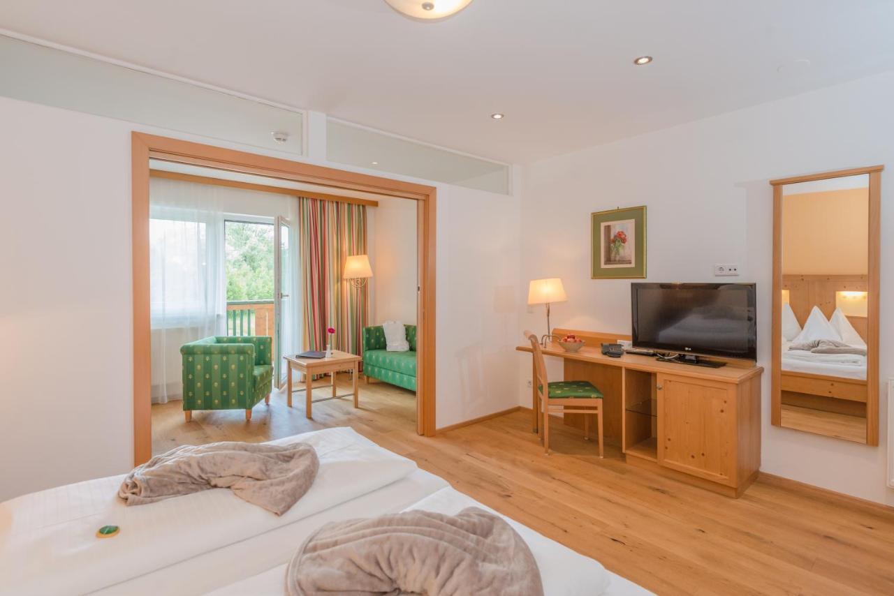 Sport & Familienhotel Baerenwirt Aich  Bagian luar foto