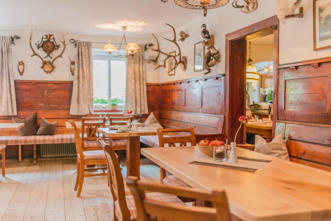 Sport & Familienhotel Baerenwirt Aich  Bagian luar foto
