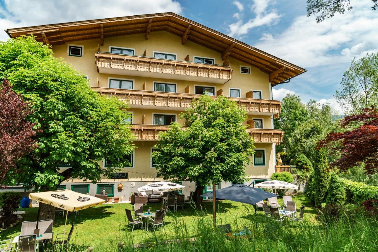 Sport & Familienhotel Baerenwirt Aich  Bagian luar foto
