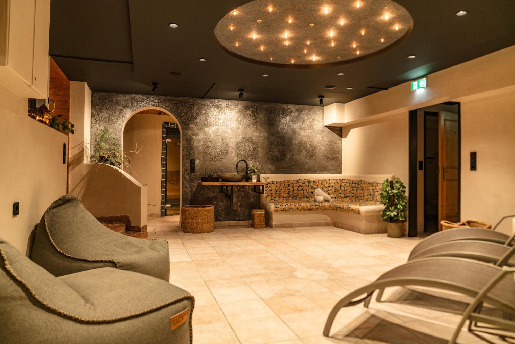 Sport & Familienhotel Baerenwirt Aich  Bagian luar foto