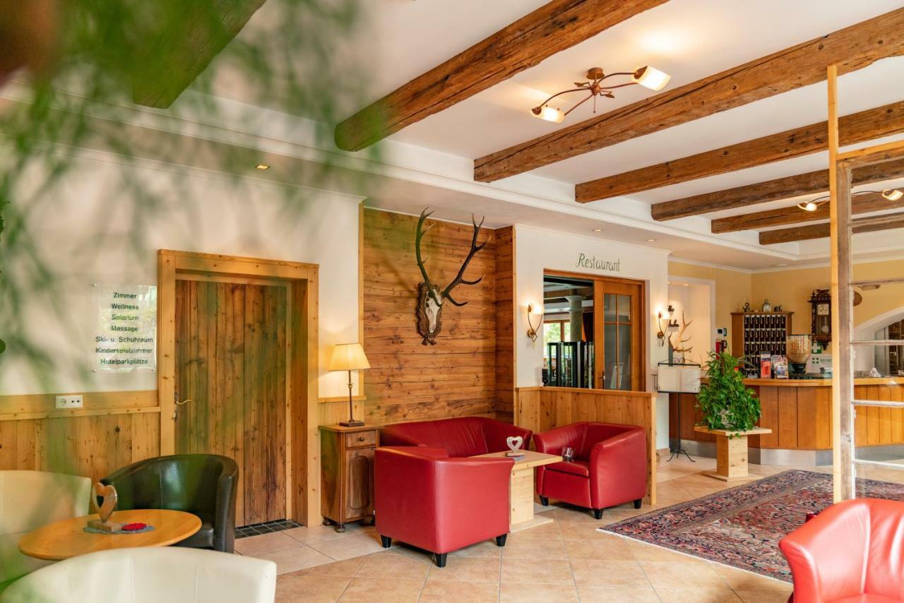 Sport & Familienhotel Baerenwirt Aich  Bagian luar foto